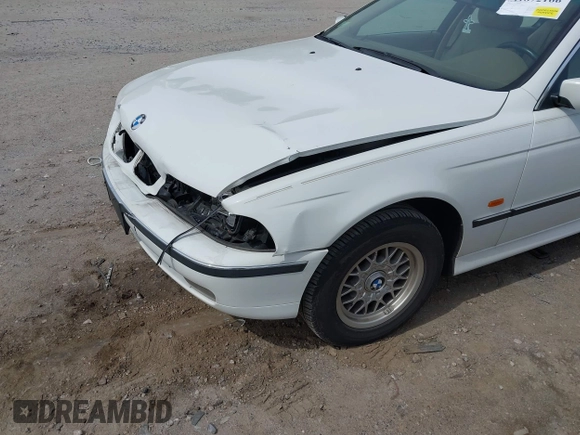 1998 BMW 5 Series 528iA with VIN WBADD6329WBW45360, listed as a IAAI auction lot 41872166 with 110,393 mi miles. Bid and sale history available at carsss.com. Image 6.