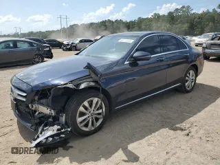2020 Mercedes-Benz C 300 z VIN 55SWF8EB5LU324566, wystawiony jako Copart lot #60213555 z przebiegiem Nie podano mil oraz Szkoda całkowita • Salvage title. Historia ofert i sprzedaży dostępna na DreamBid. Obrazek 1.