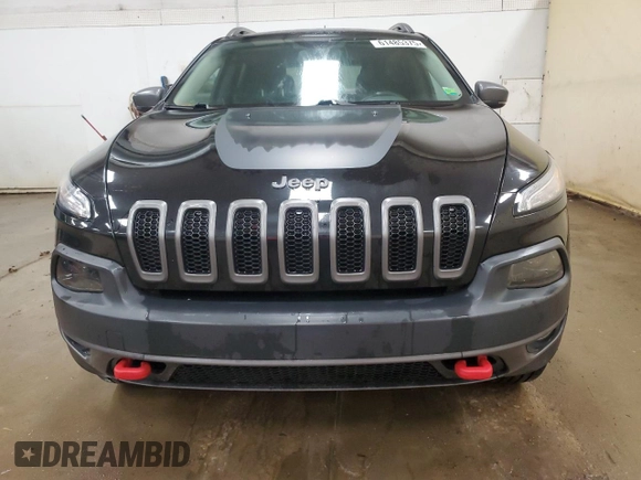 2017 Jeep Cherokee Trailhawk with VIN 1C4PJMBS8HW545440, listed as a Copart auction lot 61485375 with 202,369 mi miles and Clean title. Bid and sale history available at DreamBid. Image 5.