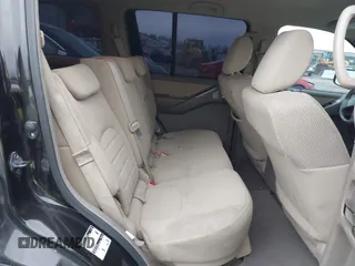 2011 Nissan Pathfinder Silver with VIN 5N1AR1NB1BC631248, listed as a IAAI auction lot 41921956 with 165,360 mi miles. Bid and sale history available at carsss.com. Image 8.