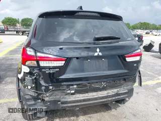 2024 Mitsubishi Outlander S z VIN JA4ARUAU3RU014400, wystawiony jako IAAI lot #41983269 z przebiegiem 22 489 mil mil oraz . Historia ofert i sprzedaży dostępna na DreamBid. Obrazek 6.
