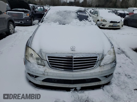 2007 Mercedes-Benz S 550 with VIN WDDNG71X07A071327, listed as a Copart auction lot 45320775 with 95,374 mi miles and Salvage Title. Bid and sale history available at DreamBid. Image 5.