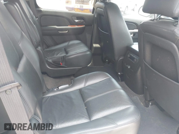 2013 Chevrolet Tahoe LT с VIN 1GNSCBE07DR328268, выставлен на аукционе IAAI как лот 42696221 с пробегом 149 785 миль миль и . История ставок и продаж доступна на DreamBid. Изображение 8.
