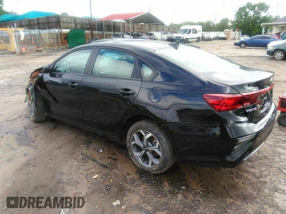2021 Kia Forte LXS z VIN 3KPF24AD3ME370093, wystawiony jako IAAI lot #42253166 z przebiegiem 31 371 mil mil oraz . Historia ofert i sprzedaży dostępna na DreamBid. Obrazek 3.