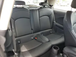 2015 MINI Hardtop S z VIN WMWXP7C50F2A36388, wystawiony jako Copart lot #54910345 z przebiegiem 69 956 mil mil oraz Szkoda całkowita • Salvage title. Historia ofert i sprzedaży dostępna na DreamBid. Obrazek 10.