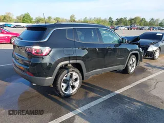 2019 Jeep Compass Limited with VIN 3C4NJDCB7KT622852, listed as a IAAI auction lot 42200945 with 53,746 mi miles and . Bid and sale history available at DreamBid. Image 4.
