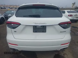 2020 Maserati Levante z VIN ZN661XUL3LX341388, wystawiony jako IAAI lot #41746344 z przebiegiem 26 911 mil mil oraz . Historia ofert i sprzedaży dostępna na DreamBid. Obrazek 16.