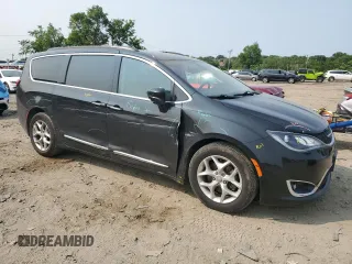 2017 Chrysler Pacifica Touring L z VIN 2C4RC1BGXHR758038, wystawiony jako Copart lot #59639815 z przebiegiem 161 552 mil mil oraz Szkoda całkowita • Salvage title. Historia ofert i sprzedaży dostępna na DreamBid. Obrazek 4.