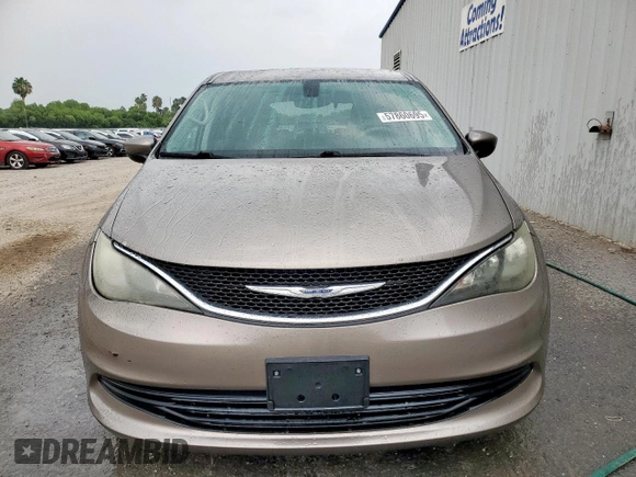 2017 Chrysler Pacifica Touring with VIN 2C4RC1DGXHR577647, listed as a Copart auction lot 57860695 with 138,936 mi miles and Clean title. Bid and sale history available at DreamBid. Image 5.