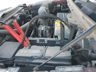 2020 Ram 1500 Lone Star z VIN 1C6RREFT7LN405475, wystawiony jako IAAI lot #42661263 z przebiegiem 140 034 mil mil oraz . Historia ofert i sprzedaży dostępna na DreamBid. Obrazek 19.