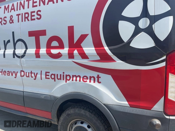 2018 Ford Transit z VIN 1FTYR2CM5JKB45950, wystawiony jako IAAI lot #42532710 z przebiegiem 98 554 mil mil oraz . Historia ofert i sprzedaży dostępna na DreamBid. Obrazek 27.