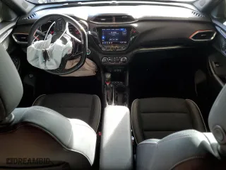 2021 Chevrolet TrailBlazer RS with VIN KL79MTSL1MB075236, listed as a Copart auction lot 43985825 with 44,518 mi miles and Salvage Title. Bid and sale history available at carsss.com. Image 8.