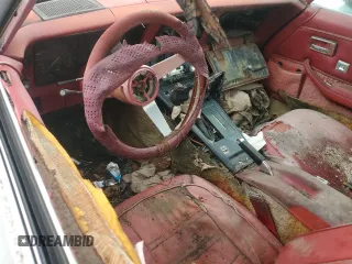 1978 Chevrolet Corvette z VIN 1Z87L8S414756, wystawiony jako Copart lot #57885225 z przebiegiem 32 203 mil mil oraz Czysty tytuł • Clean title. Historia ofert i sprzedaży dostępna na DreamBid. Obrazek 8.