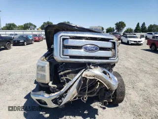 2015 Ford F-250 Lariat z VIN 1FT7W2BT4FEA12230, wystawiony jako Copart lot #57636325 z przebiegiem 367 412 mil mil oraz Nie do naprawy • Non repairable. Historia ofert i sprzedaży dostępna na DreamBid. Obrazek 5.