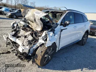 2023 Kia Sorento EX z VIN 5XYRH4LFXPG180681, wystawiony jako Copart lot #48983695 z przebiegiem Nie podano mil oraz Szkoda całkowita • Salvage title. Historia ofert i sprzedaży dostępna na DreamBid. Obrazek 1.