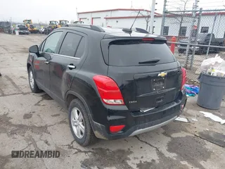 2019 Chevrolet Trax LT z VIN 3GNCJLSB7KL327065, wystawiony jako IAAI lot #42005861 z przebiegiem 84 795 mil mil oraz . Historia ofert i sprzedaży dostępna na DreamBid. Obrazek 3.