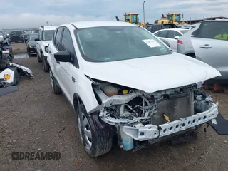 2019 Ford Escape S с VIN 1FMCU0F72KUB00775, выставлен на аукционе IAAI как лот 42487803 с пробегом 69 430 миль миль и . История ставок и продаж доступна на DreamBid. Изображение 1.