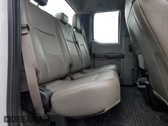 2017 Ford F-250 XL z VIN 1FD7X2A66HEE51243, wystawiony jako Copart lot #41967755 z przebiegiem 194 364 mil mil oraz Szkoda całkowita • Salvage title. Historia ofert i sprzedaży dostępna na DreamBid. Obrazek 10.