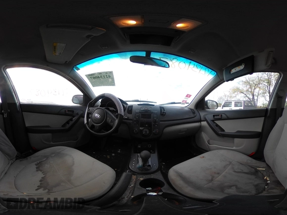 2010 Kia Forte EX z VIN KNAFU4A25A5062713, wystawiony jako IAAI lot #42134087 z przebiegiem 167 620 mil mil oraz . Historia ofert i sprzedaży dostępna na DreamBid. Obrazek 18.
