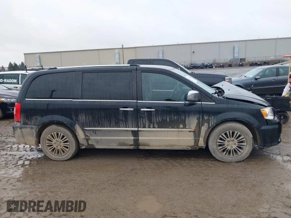 2011 Chrysler Town & Country Limited with VIN 2A4RR6DGXBR653039, listed as a IAAI auction lot 41217531 with 155,981 mi miles. Bid and sale history available at carsss.com. Image 13.