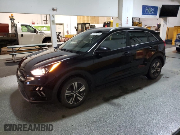 2022 Kia Niro LX with VIN KNDCB3LCXN5547575, listed as a Copart auction lot 88002635 with 77,695 mi miles and Clean Title. Bid and sale history available at carsss.com. Image 1.