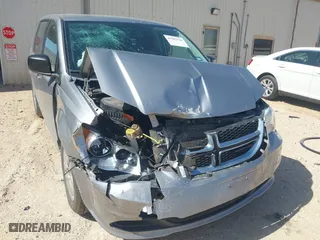 2018 Dodge Grand Caravan SE with VIN 2C4RDGBG3JR188244, listed as a IAAI auction lot 41982738 with 125,586 mi miles. Bid and sale history available at carsss.com. Image 6.