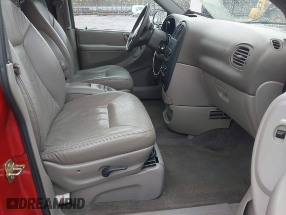 2003 Dodge Grand Caravan with VIN 2D8GP74L83R103749, listed as a IAAI auction lot 41880487 with 270,244 mi miles and . Bid and sale history available at DreamBid. Image 5.
