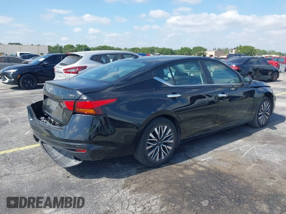 2024 Nissan Altima SV with VIN 1N4BL4DV0RN346293, listed as a IAAI auction lot 42137294 with 32,107 mi miles and . Bid and sale history available at carsss.com. Image 4.