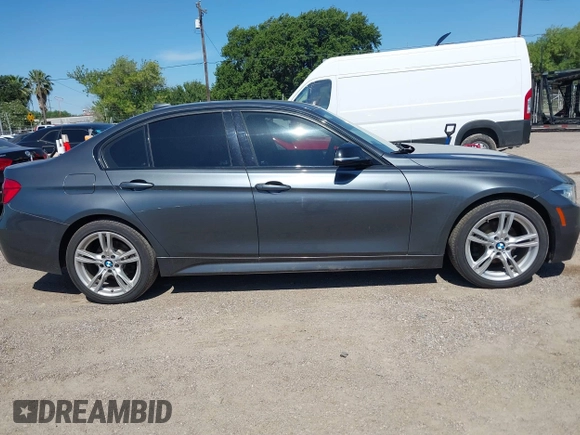 2018 BMW 3 Series с VIN WBA8F1C54JAE92929, выставлен на аукционе IAAI как лот 42236074 с пробегом 87 285 миль миль и . История ставок и продаж доступна на DreamBid. Изображение 13.