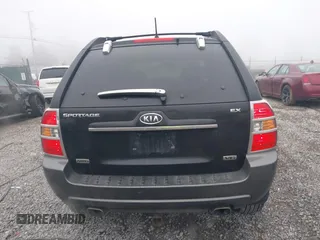 2008 Kia Sportage LX with VIN KNDJE723987527110, listed as a IAAI auction lot 42020008 with 197,810 mi miles and . Bid and sale history available at DreamBid. Image 16.