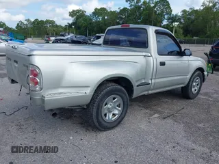 2001 Toyota Tacoma z VIN 5TENL42N01Z792746, wystawiony jako IAAI lot #42756741 z przebiegiem 107 029 mil mil oraz . Historia ofert i sprzedaży dostępna na DreamBid. Obrazek 4.