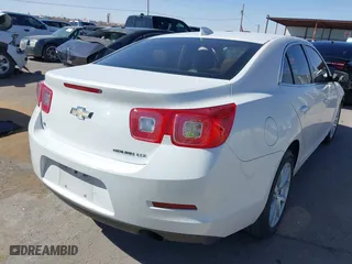 2015 Chevrolet Malibu LTZ with VIN 1G11F5SL5FU148839, listed as a IAAI auction lot 41692961 with 282,375 mi miles. Bid and sale history available at carsss.com. Image 4.