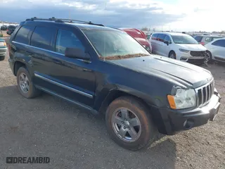 2005 Jeep Grand Cherokee Limited with VIN 1J4HR58235C527509, listed as a IAAI auction lot 41786018 with 240,779 mi miles. Bid and sale history available at carsss.com. Image 1.