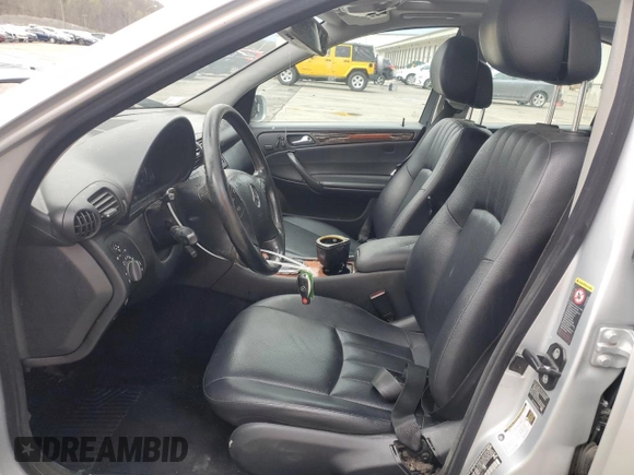 2007 Mercedes-Benz C 280 Luxury with VIN WDBRF92H37F931921, listed as a Copart auction lot 52728455 with 159,722 mi miles and Salvage title. Bid and sale history available at DreamBid. Image 7.