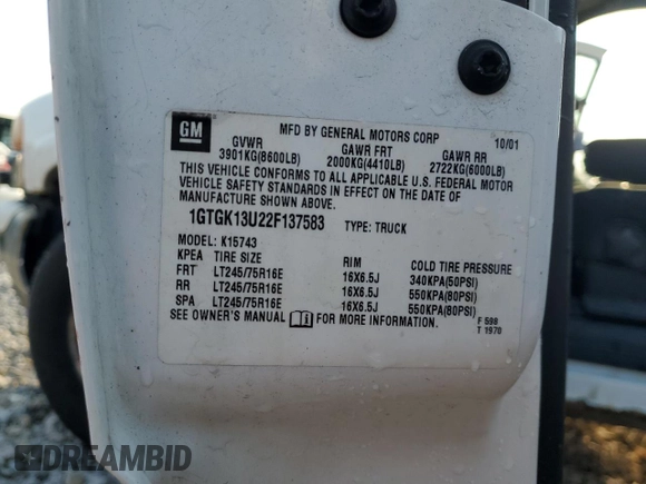 2002 GMC Sierra 1500HD SLE z VIN 1GTGK13U22F137583, wystawiony jako Copart lot #65997484 z przebiegiem 399 610 mil mil oraz Tytuł czysty. Historia ofert i sprzedaży dostępna na DreamBid. Obrazek 12.