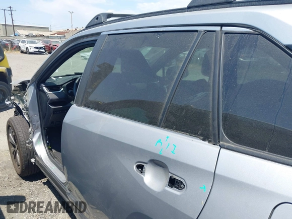 2022 Toyota RAV4 Hybrid SE z VIN 4T3T6RFV9NU070229, wystawiony jako IAAI lot #42565070 z przebiegiem 21 901 mil mil oraz . Historia ofert i sprzedaży dostępna na DreamBid. Obrazek 15.