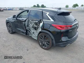 2020 Infiniti QX50 Luxe z VIN 3PCAJ5M13LF109740, wystawiony jako IAAI lot #42404612 z przebiegiem 56 743 mil mil oraz . Historia ofert i sprzedaży dostępna na DreamBid. Obrazek 3.