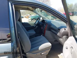 2005 Chrysler Town & Country LX with VIN 2C4GP44R75R267644, listed as a IAAI auction lot 42122611 with 107,802 mi miles and . Bid and sale history available at DreamBid. Image 5.