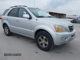 2007 Kia Sorento LX z VIN KNDJC736775716198, wystawiony jako IAAI lot #42372109 z przebiegiem 186 948 mil mil oraz . Historia ofert i sprzedaży dostępna na DreamBid. Obrazek 1.