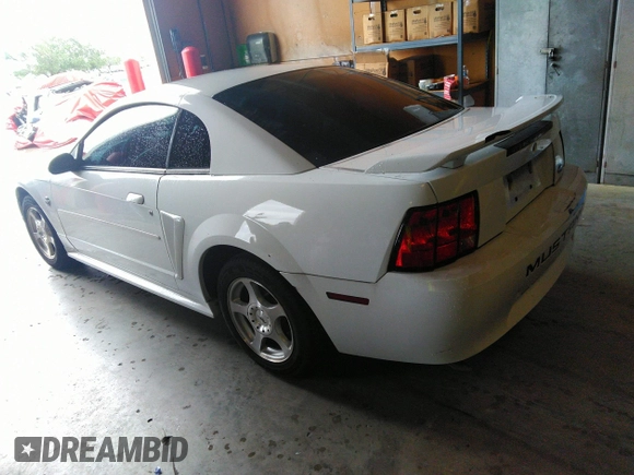2004 Ford Mustang Standard with VIN 1FAFP40604F229241, listed as a IAAI auction lot 41783211 with 203,593 mi miles. Bid and sale history available at carsss.com. Image 3.