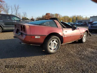 1988 Chevrolet Corvette z VIN 1G1YY2184J5119291, wystawiony jako Copart lot #77069494 z przebiegiem Nie podano mil oraz Szkoda całkowita • Salvage title. Historia ofert i sprzedaży dostępna na DreamBid. Obrazek 3.