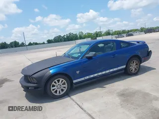 2009 Ford Mustang с VIN 1ZVHT80N595126582, выставлен на аукционе IAAI как лот 42414209 с пробегом 142 002 миль миль и . История ставок и продаж доступна на DreamBid. Изображение 2.
