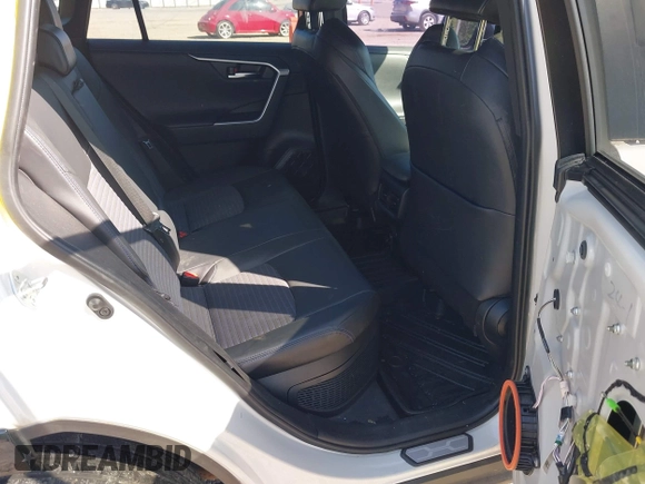 2021 Toyota RAV4 Hybrid XSE with VIN JTME6RFV4MJ008825, listed as a IAAI auction lot 42060148 with 91,129 mi miles and . Bid and sale history available at DreamBid. Image 8.