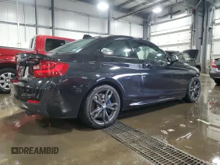 2016 BMW 2 Series M235i xDrive with VIN WBA1J9C5XGV695823, listed as a Copart auction lot 81548364 with 83,149 mi miles and Salvage Title. Bid and sale history available at carsss.com. Image 3.