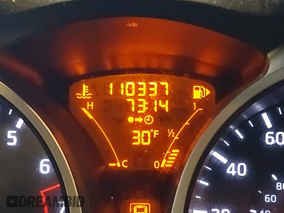 2015 Nissan Juke SV with VIN JN8AF5MV1FT553919, listed as a IAAI auction lot 41630227 with 110,337 mi miles. Bid and sale history available at carsss.com. Image 15.