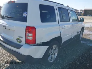 2016 Jeep Patriot High Altitude with VIN 1C4NJPFA0GD640577, listed as a IAAI auction lot 41810147 with 139,423 mi miles and . Bid and sale history available at carsss.com. Image 13.