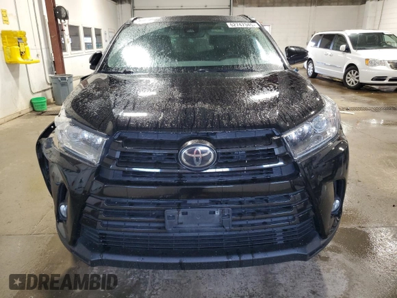 2017 Toyota Highlander XLE with VIN 5TDJZRFH9HS418707, listed as a Copart auction lot 62747345 with 160,033 mi miles and Salvage title. Bid and sale history available at DreamBid. Image 5.