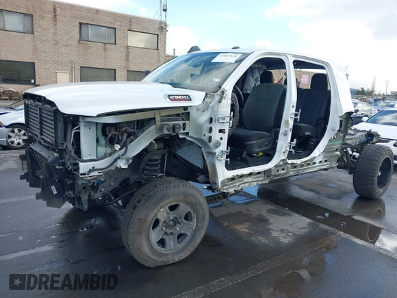 2019 Ram 2500 Lone Star z VIN 3C6UR5MLXKG623625, wystawiony jako IAAI lot #41082618 z przebiegiem 81 521 mil mil oraz . Historia ofert i sprzedaży dostępna na DreamBid. Obrazek 2.
