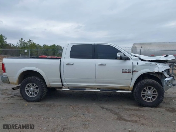 2018 Ram 2500 Laramie with VIN 3C6UR5FL2JG204745, listed as a IAAI auction lot 38568855 with 132,338 mi miles. Bid and sale history available at carsss.com. Image 13.