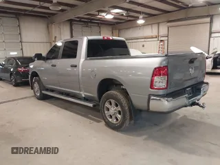 2022 Ram 2500 Big Horn with VIN 3C6UR5DL6NG404729, listed as a IAAI auction lot 41454034 with 44,212 mi miles. Bid and sale history available at carsss.com. Image 3.